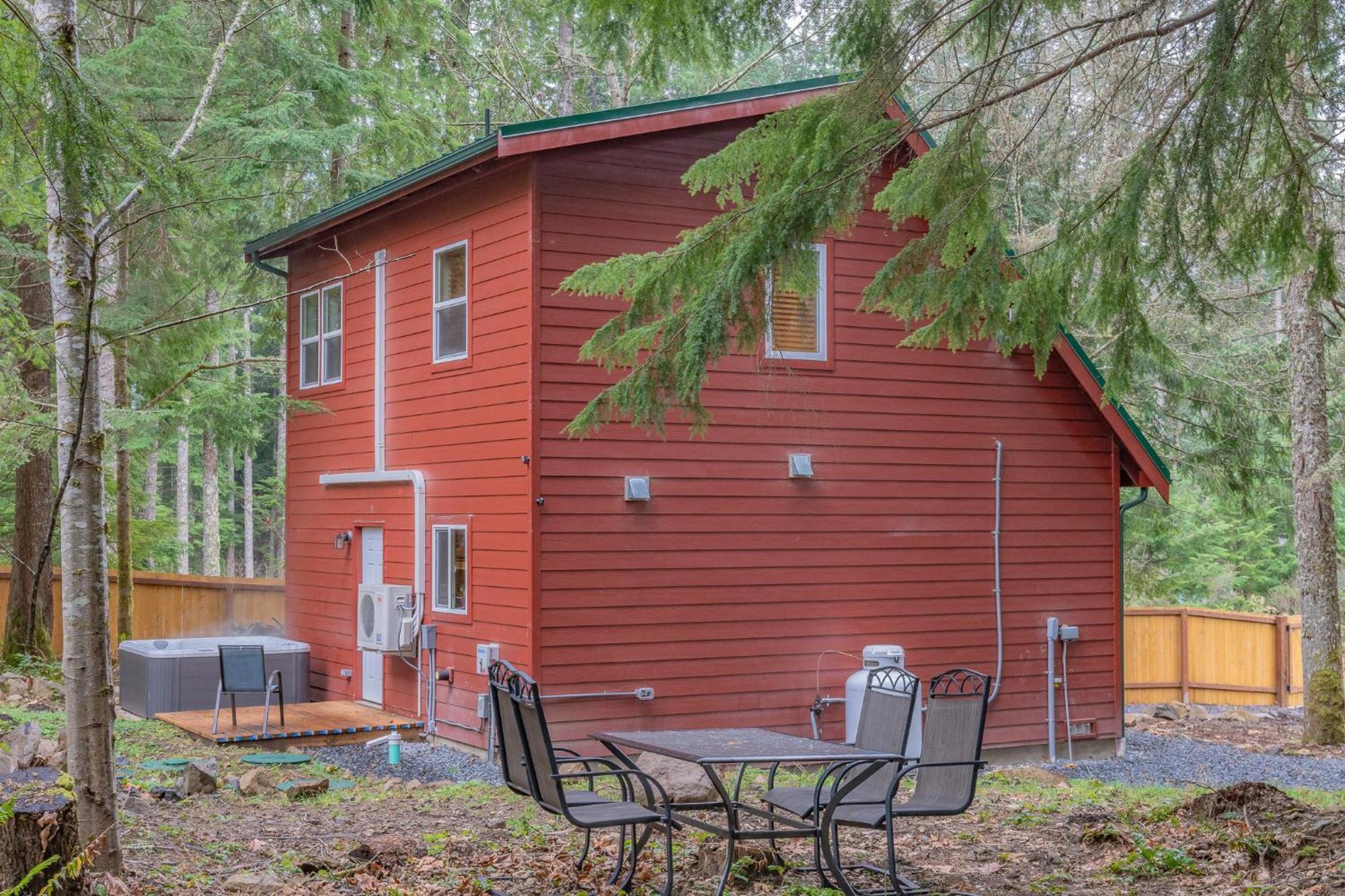 Mt. Rainier Cabin W/Hot Tub Ashford Exterior photo